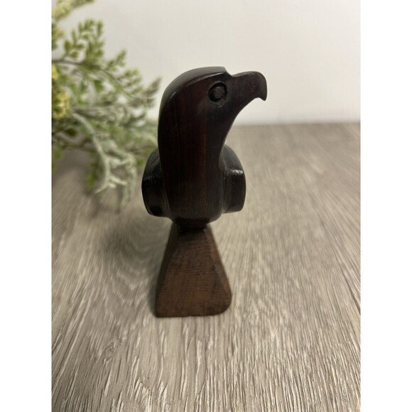 Vintage MCM Hand Carved Mahogany Wooden Eagle Figurine - Picture 4 of 6
